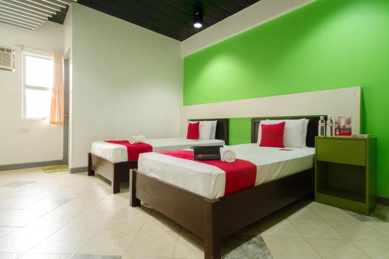 Reddoorz Near Waltermart Subic Hotel Екстериор снимка