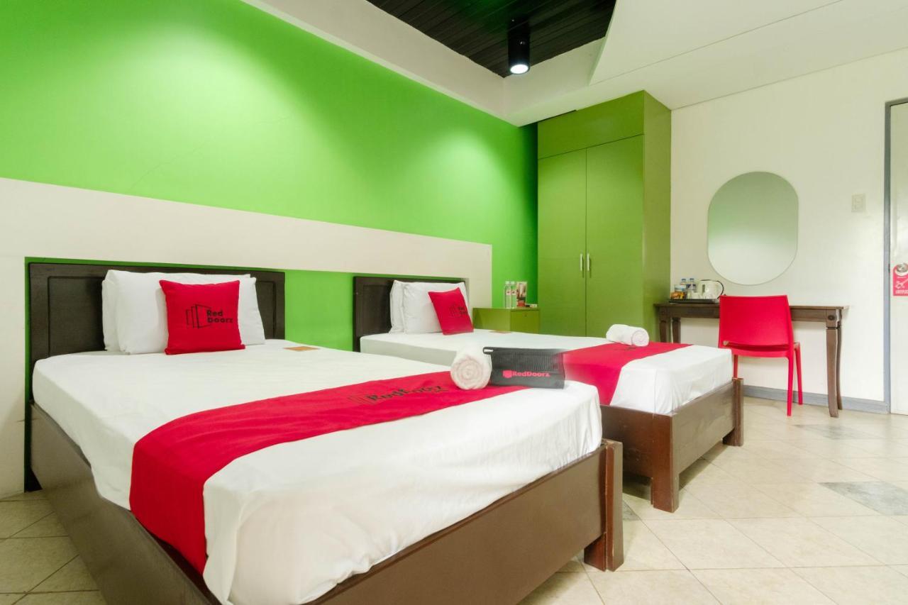 Reddoorz Near Waltermart Subic Hotel Екстериор снимка