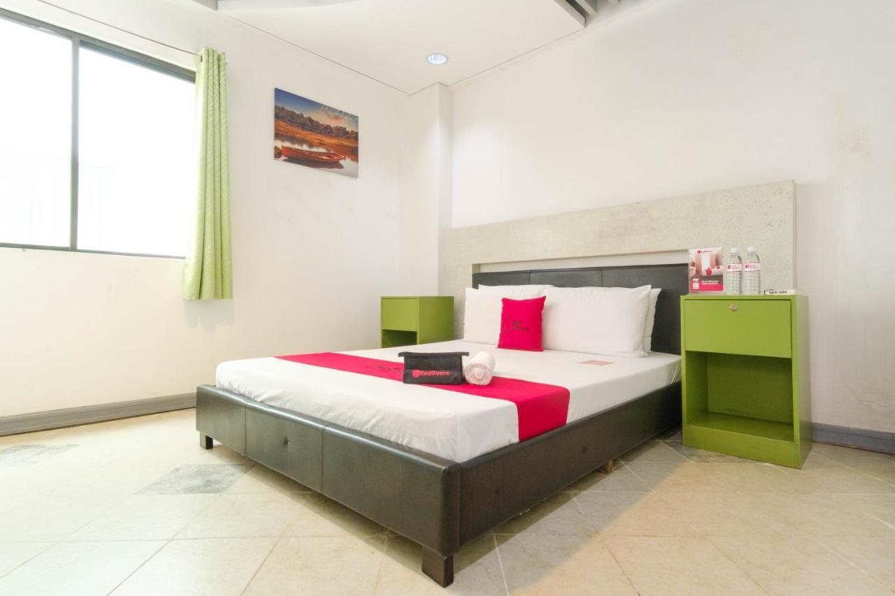 Reddoorz Near Waltermart Subic Hotel Екстериор снимка