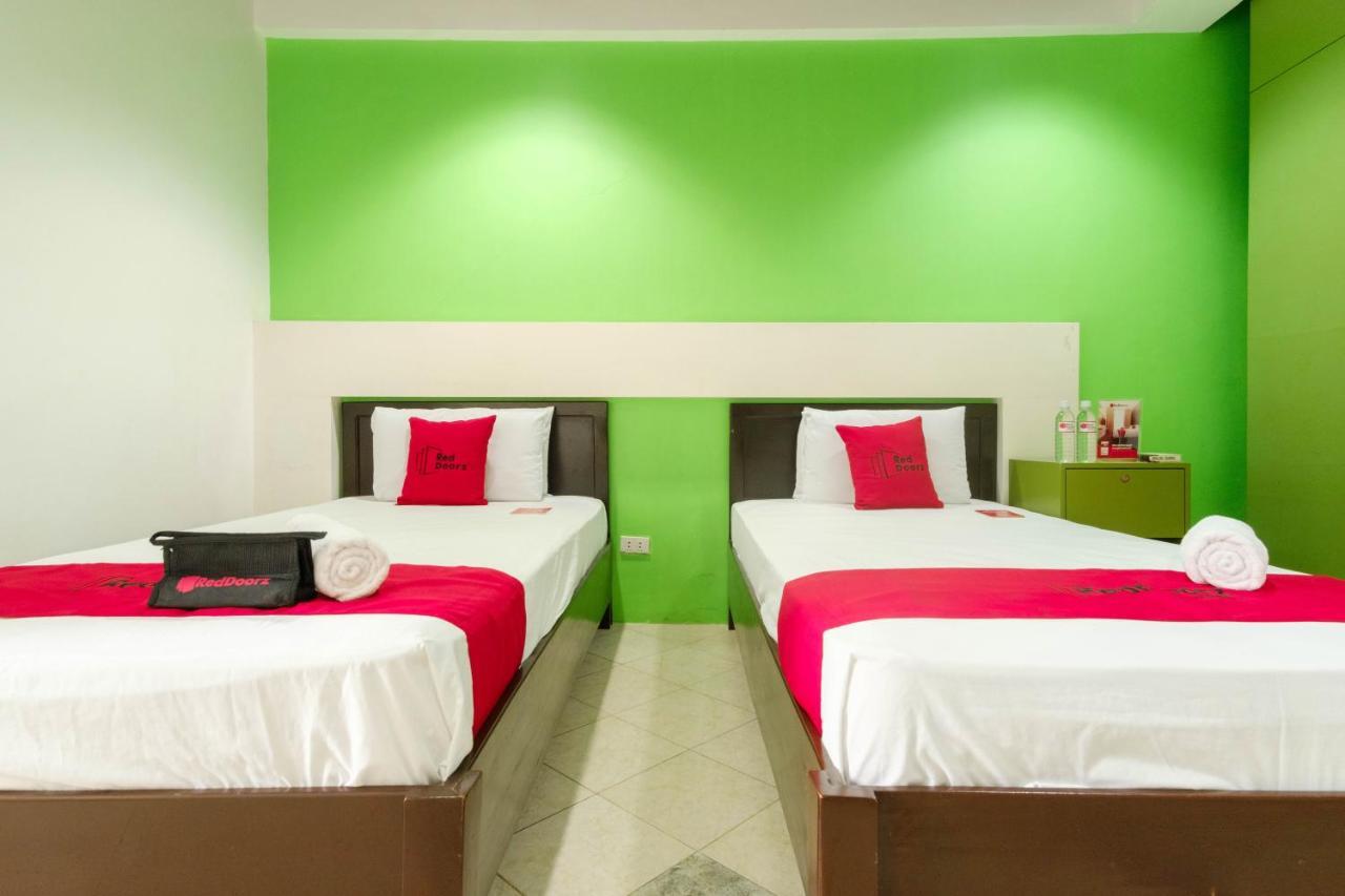 Reddoorz Near Waltermart Subic Hotel Екстериор снимка