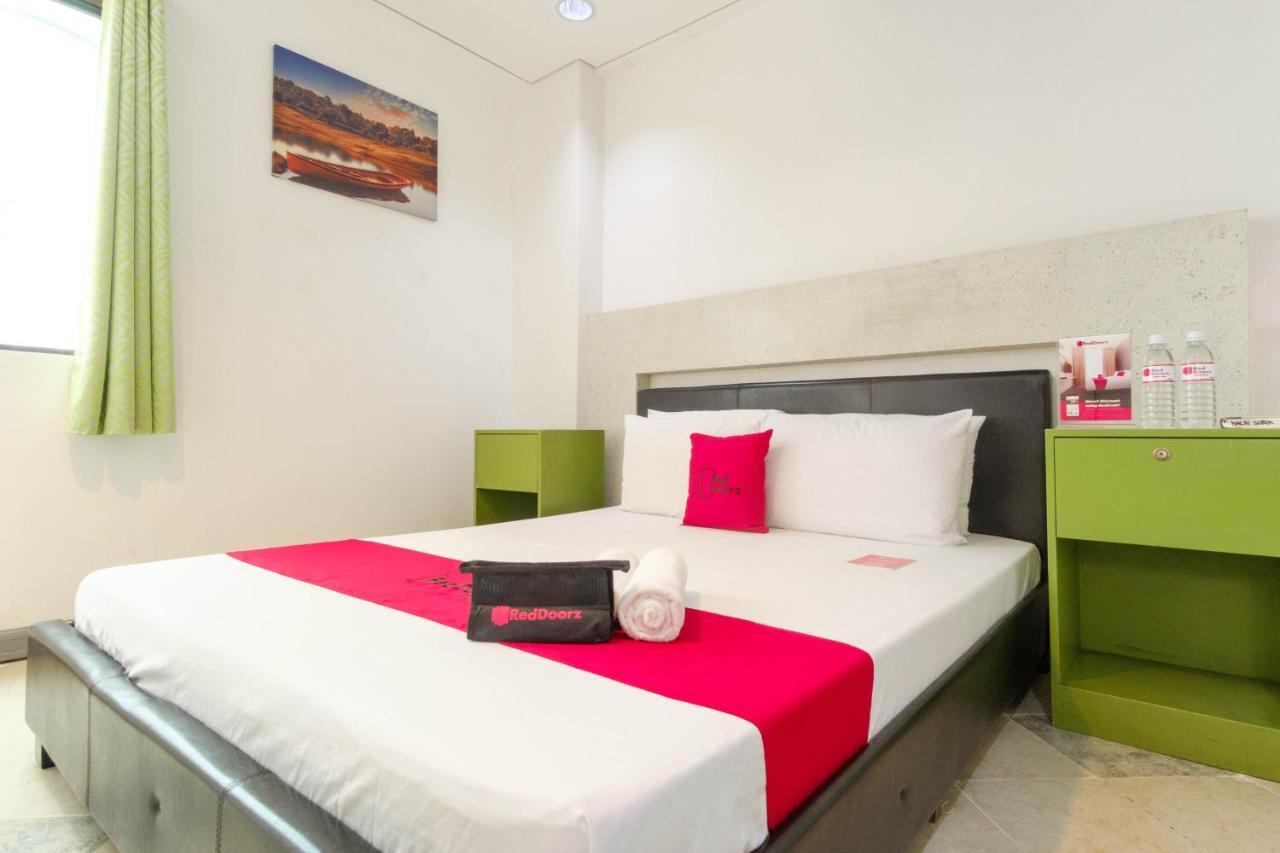 Reddoorz Near Waltermart Subic Hotel Екстериор снимка